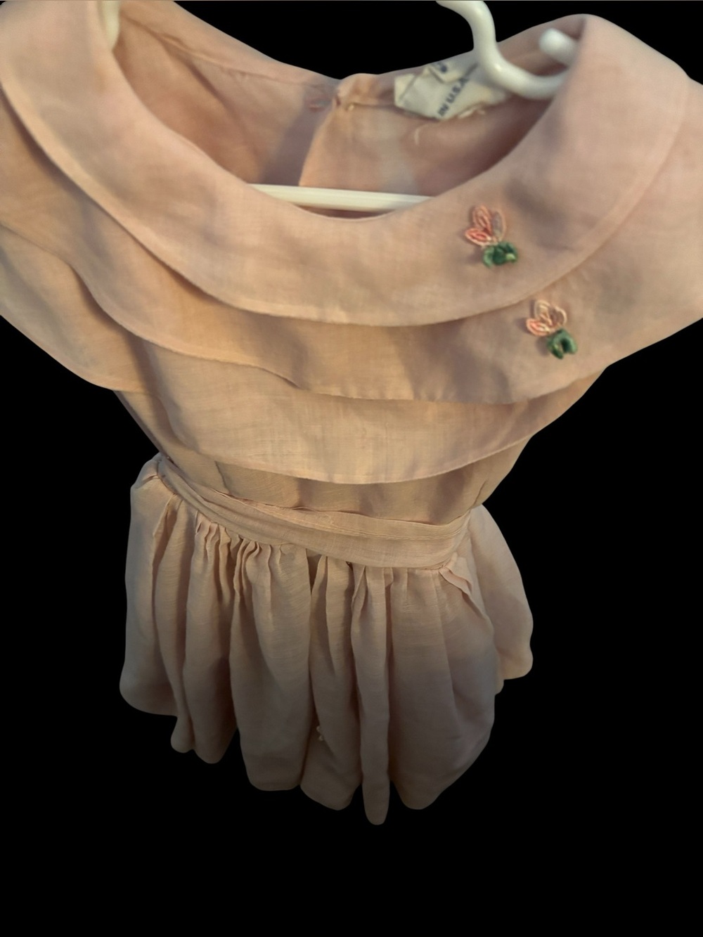 Vintage Pink 1950s/60s 3T party dress. Rose embellishments.